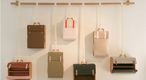 ไม้แขวนกระเป๋าเดินทาง