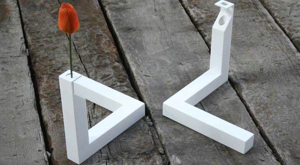 แจกันสามเหลี่ยม 90 องศา