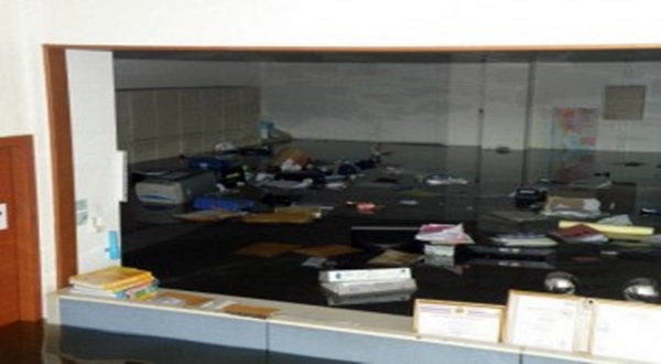 วิธีซ่อมแซมเฟอร์นิเจอร์หลังจากน้ำท่วม