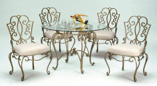 การเลือกใช้เครื่องเรือนโลหะให้เหมาะสมกับบ้าน