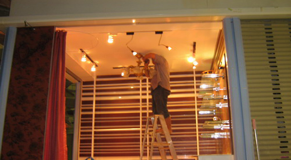 ตรวจเช็คระบบไฟฟ้า.....เพื่อป้องกันไฟฟ้าลัดวงจร