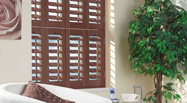 ขอบหน้าต่างไม้ระแนง