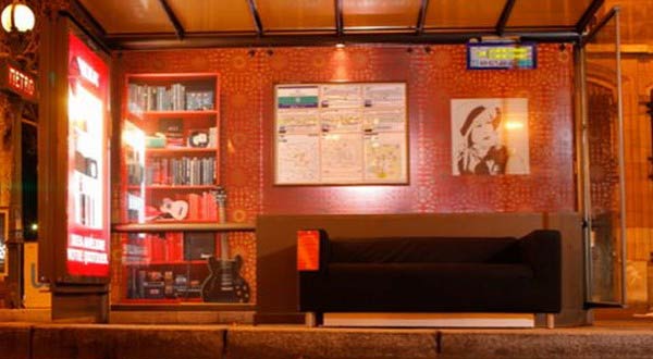 สถานีรถประจำทางกลายเป็นห้องรับแขก