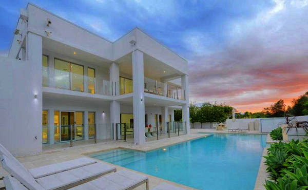 แบบบ้านสีขาว บ้านในฝันของใครหลายๆคน