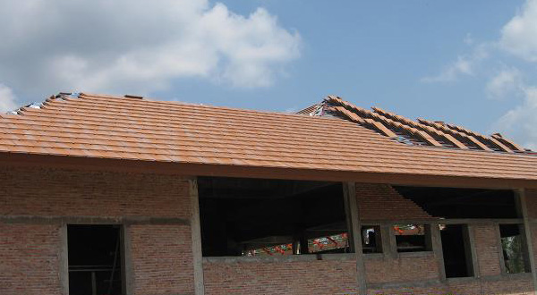 ว่าด้วยเรื่อง การมุงหลังคา