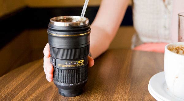 แก้วน้ำจากเลนส์กล้อง