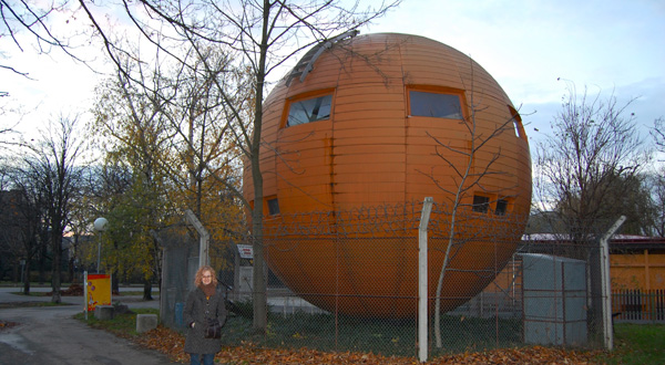 บ้านวงกลม สถาปัตยกรรมแปลกใหม่ 