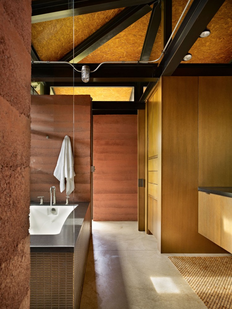 บีชเฮ้าส์ ฮาวาย