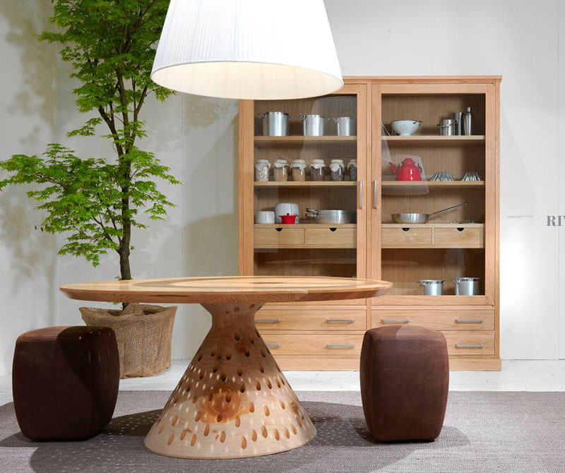 โต๊ะไม้ โคมไฟ โต๊ะไม้ โคมไฟ ตู้ไม้ ตู้โชว์