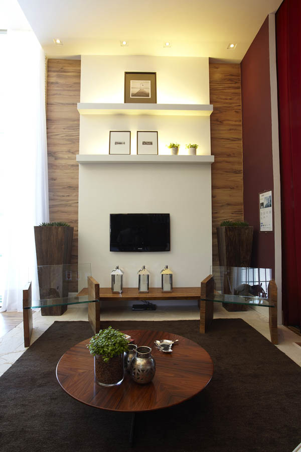 ชั้นวางของ โต๊ะกลมไม้