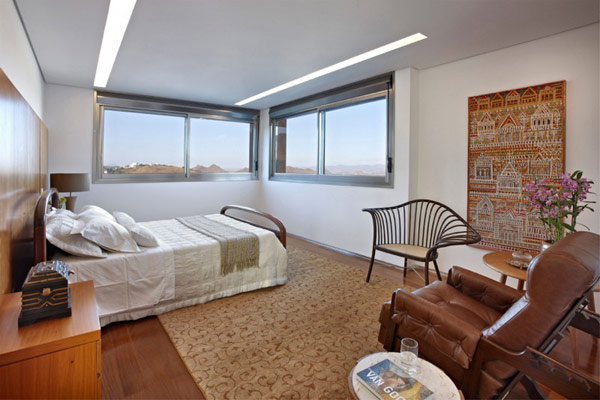 เตียงนอน กระจก โคมไฟ พรม เตียงนอน กระจก โคมไฟ พรม