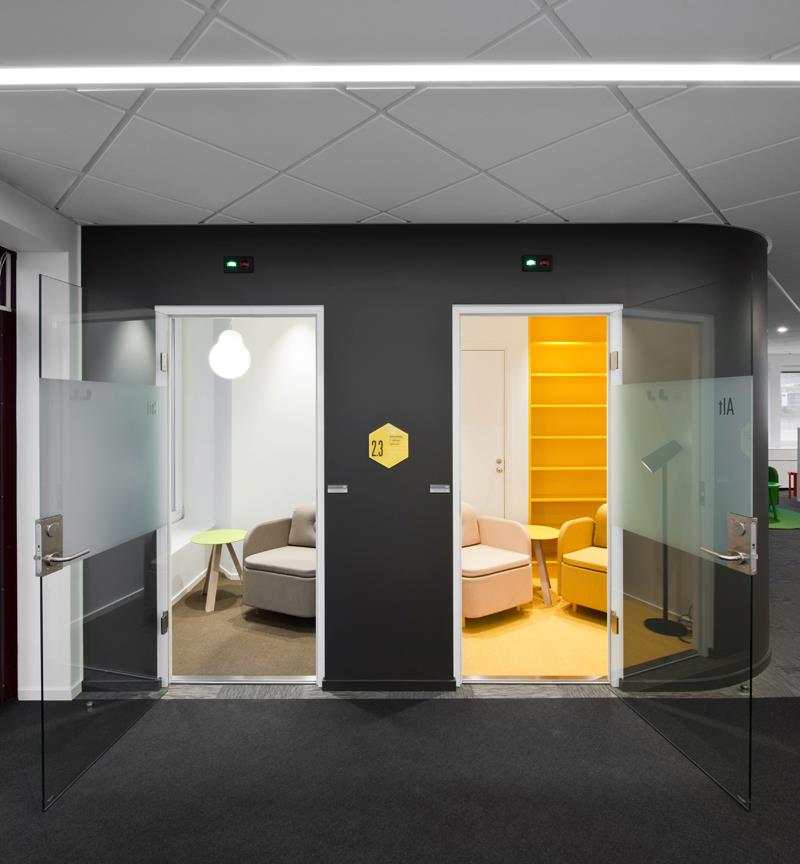 ประตู วงกบประตู ประตูกระจก กลอน โซฟา