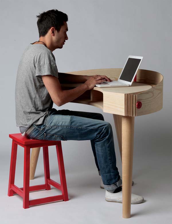 โต๊ะทำงาน โต๊ะทำงาน