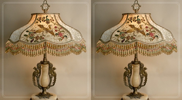 โคมไฟ ลายปัก