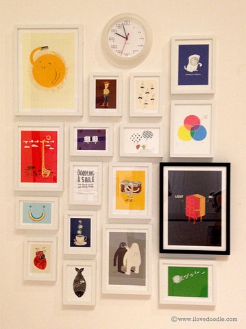 ตกแต่งผนังห้องด้วยกรอบรูปน่ารักๆ ตกแต่งผนังห้องด้วยกรอบรูปน่ารักๆ