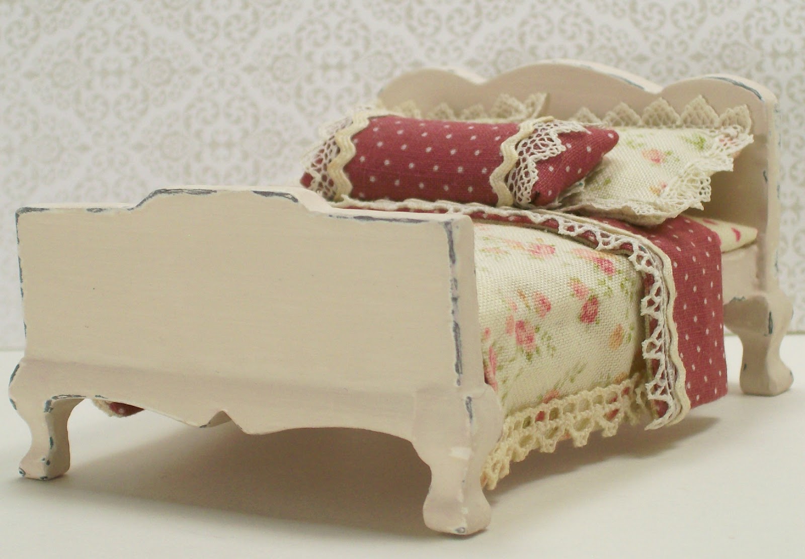 เตียงนอนขนาดเล็ก เตียงนอนขนาดเล็ก