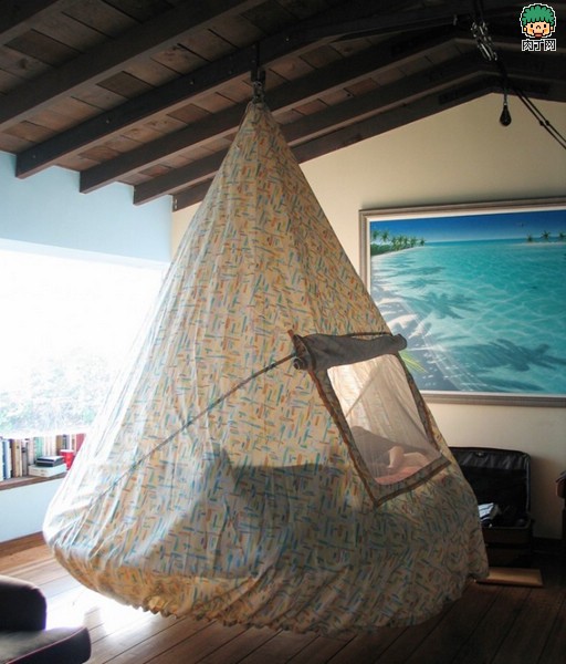 เตียงลอย