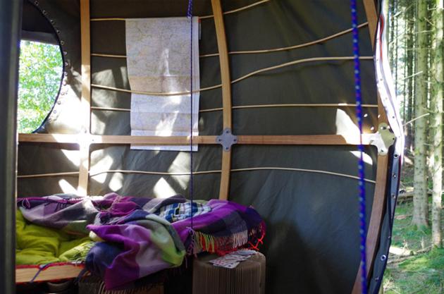 ที่นอนแสนนุ่มภายในเต้นท์ ที่นอนแสนนุ่มภายในเต้นท์