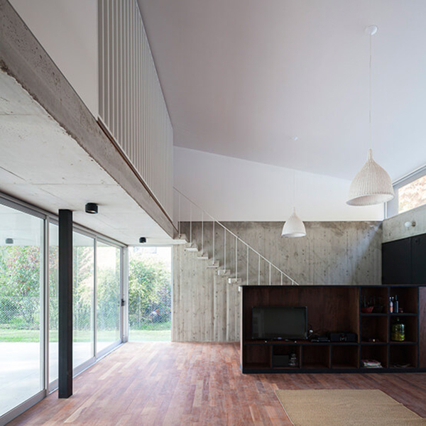 บ้านสองชั้นสไตล์เรียบง่าย