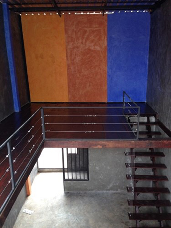 รีโนเวท