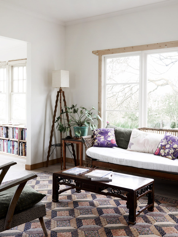 ห้องนั่งเล่นสไตล์บ้านไร่