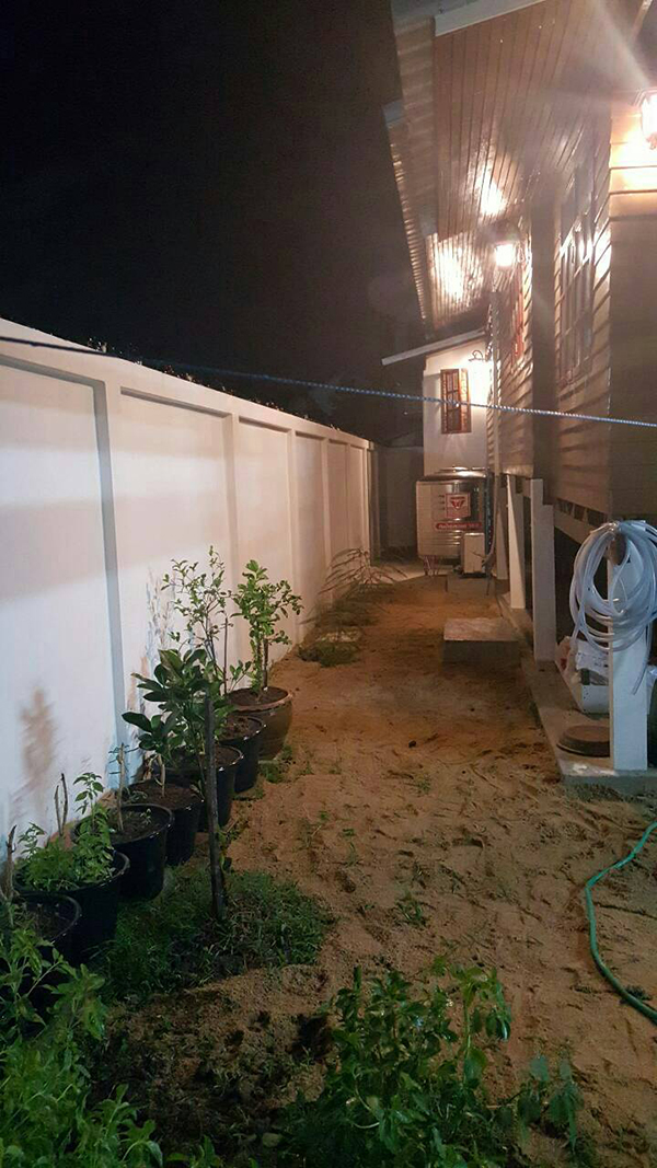 จัดสวนข้างบ้าน