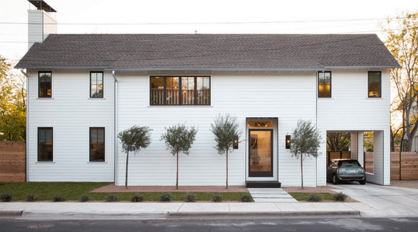 ตกแต่งภายนอกด้วยสีขาว