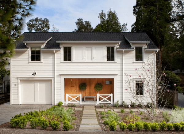 แต่งบ้นาสีขาว