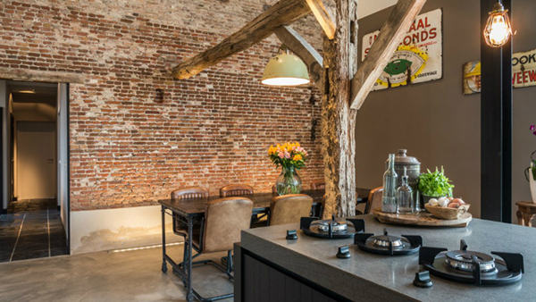 ผนังอิฐแดง ผนังอิฐแดง