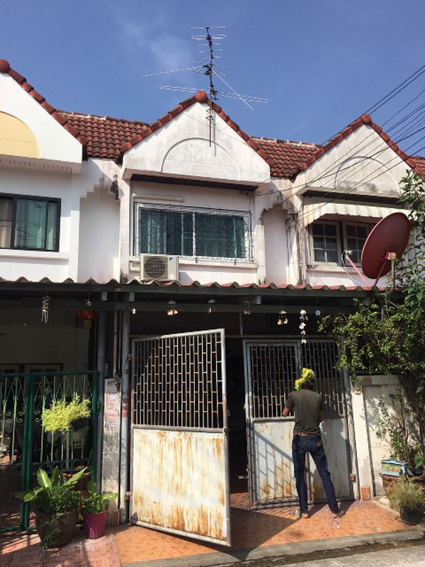 รีโนเวททาวน์เฮ้าส์