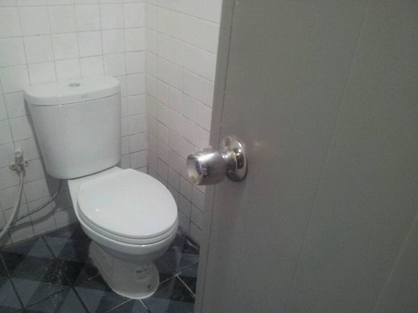 รีโนเวท