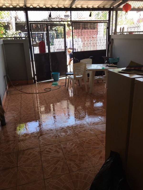 รีโนเวท