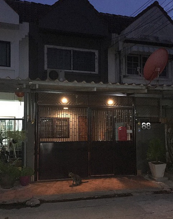 รีโนเวท