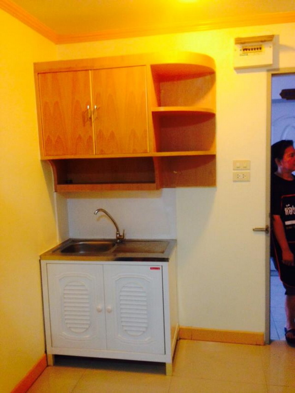 รีโนเวท