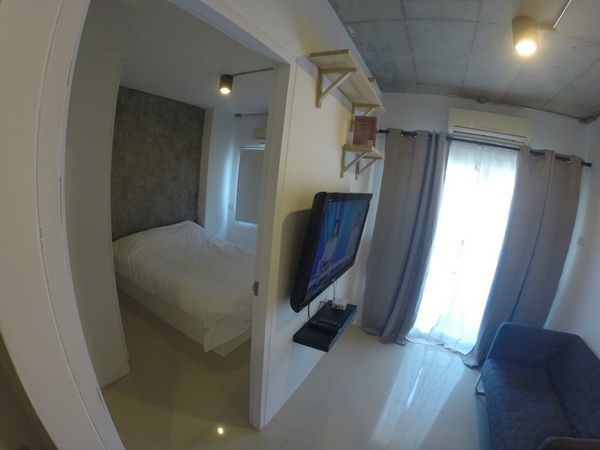 รีโนเวท