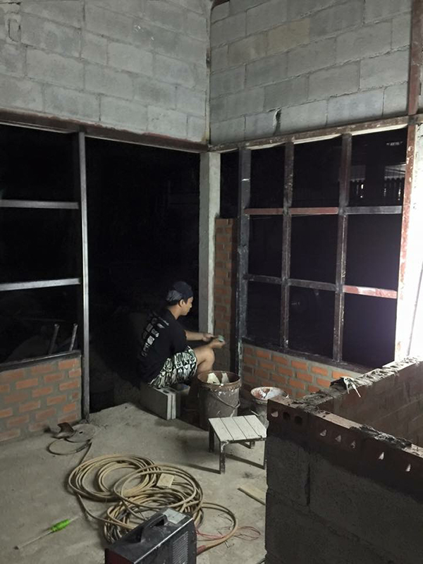 ก่อผนังอิฐแดง