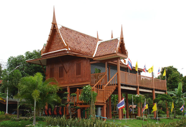 บ้านเรือนไทย