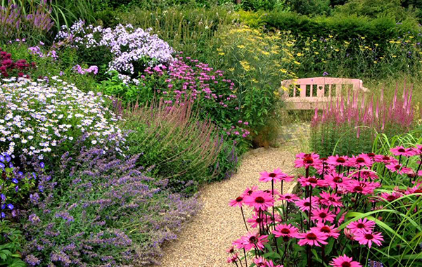 จัดสวนสไตล์ชนบทอังกฤษ