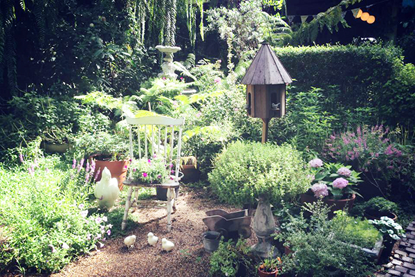 จัดสวน ด้วยรูปปั้น