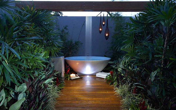 ห้องน้ำในสวนสวย