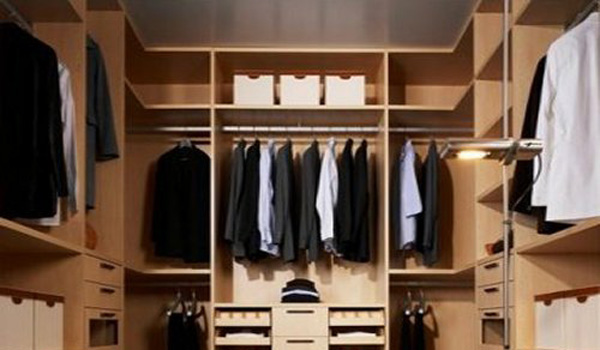 วิธีกำจัดเชื้อราในตู้เสื้อผ้าง่ายนิดเดียว