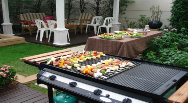 ครัวปาร์ตี้บาร์บีคิวนอกบ้าน