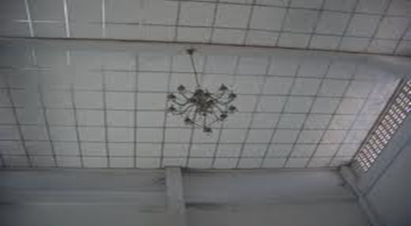 แก้ไขปัญหาฝ้าเพดานหลังน้ำท่วม