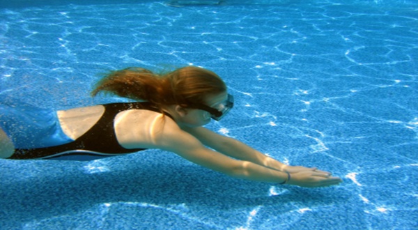 การดูแลรักษาสระว่ายน้ำถือเป็นเรื่องมองข้ามไม่ได้