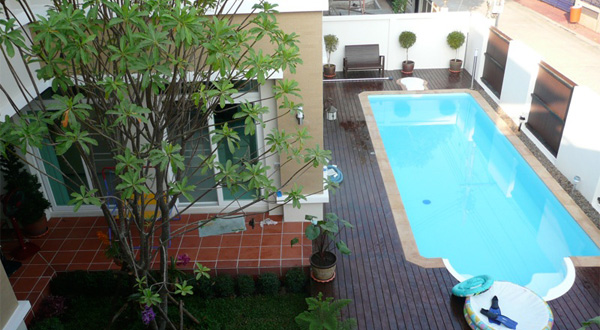 สร้างสระว่ายน้ำในบ้าน ทำได้กี่แบบ?