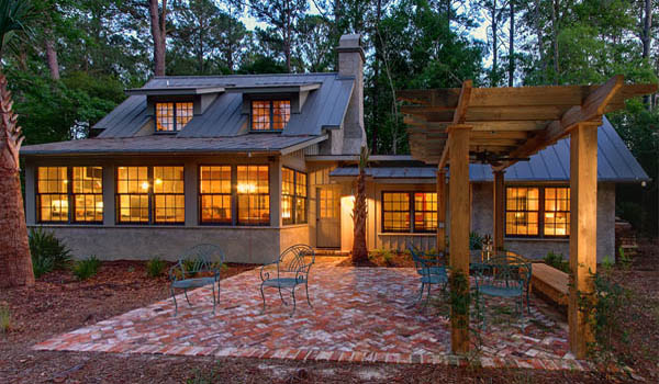 แบบบ้าน 2 ชั้น บ้านไม้สวยๆ ท่ามกลางธรรมชาติ