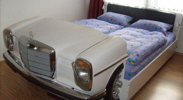 เตียงนอนในรถ Mercedes 8 Coupe