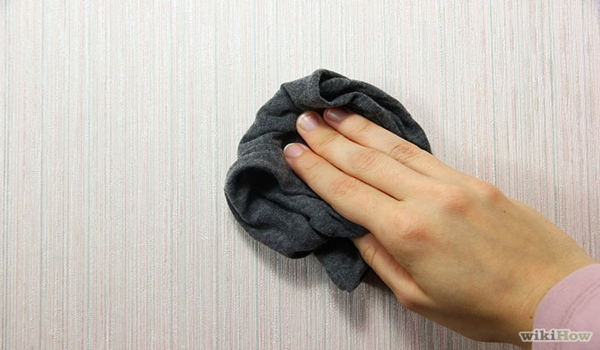 9 ขั้นตอนง่ายๆ ทำความสะอาดวอลเปเปอร์เก่าให้ดูใหม่ได้