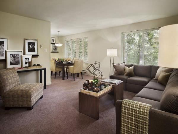 พรม โซฟา กรอบรูป บานเกล็ด พรม โซฟา กรอบรูป บานเกล็ด