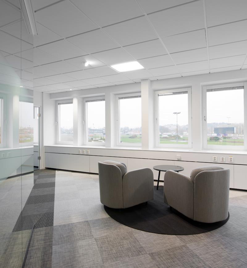 โซฟา กระเบื้องปูพื้น หน้าต่าง วงกบหน้าต่าง โซฟา กระเบื้องปูพื้น หน้าต่าง วงกบหน้าต่าง